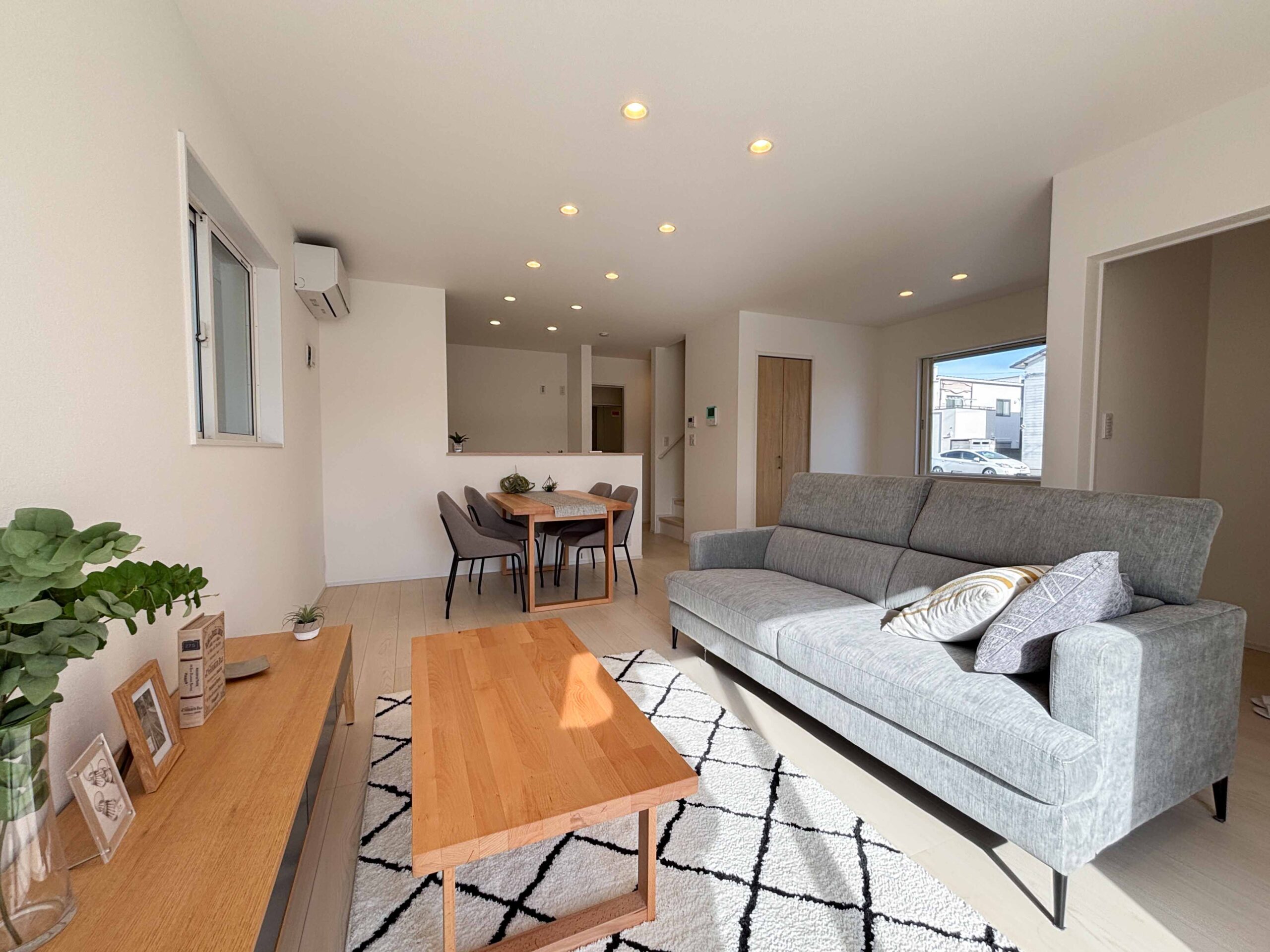 〈AVANTIA〉【春日市白水ヶ丘6丁目 5.6.7.8号地】南面陽当り良好なオール電化太陽光付の家 イメージ